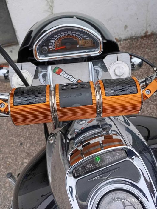 Suzuki Intruder M800 troco mota crossover ou trail.