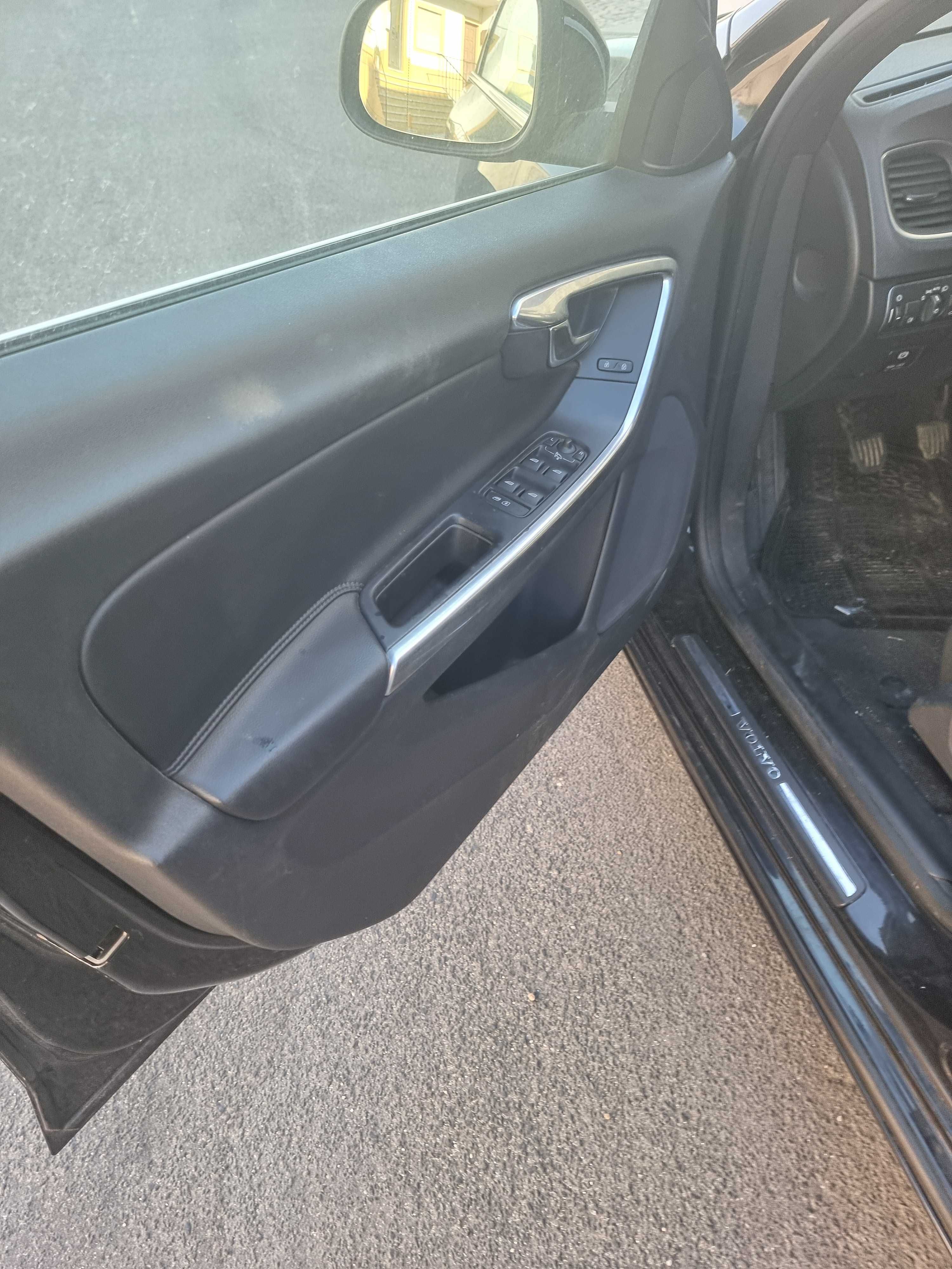 Automóvel para venda volvo v60