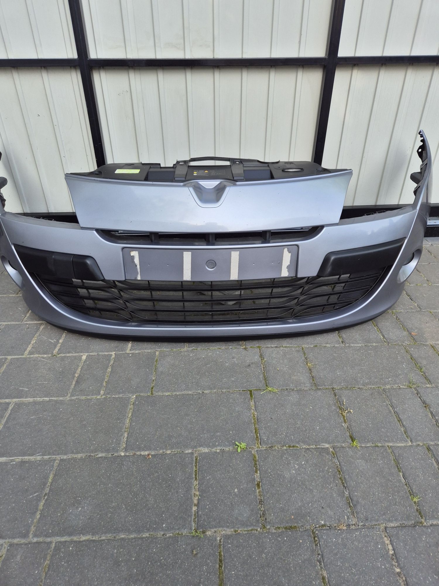 Zderzak przód przedni renault megane III kod lak TERNR rok 08