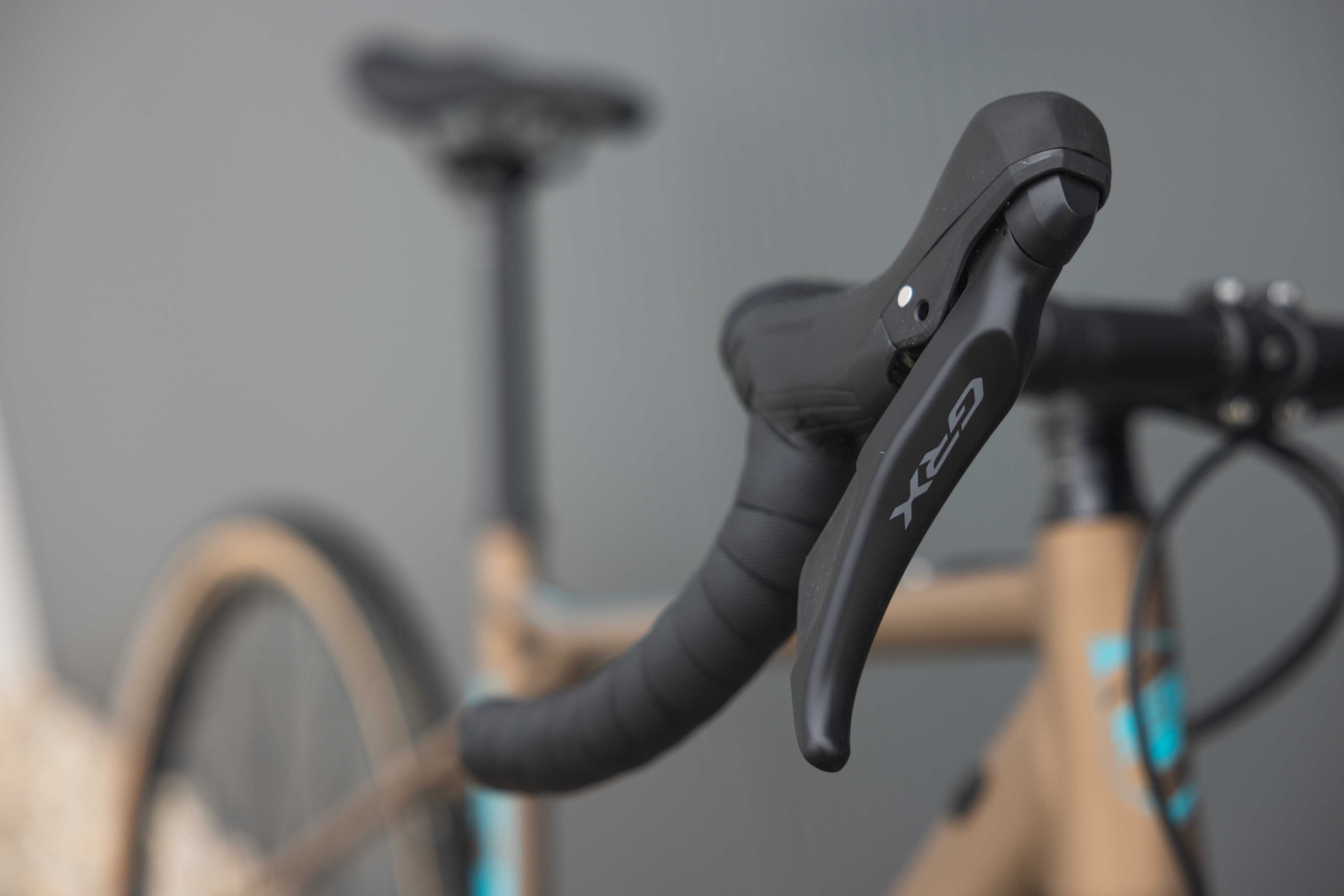 Bicicleta elétrica Gravel GT AMP