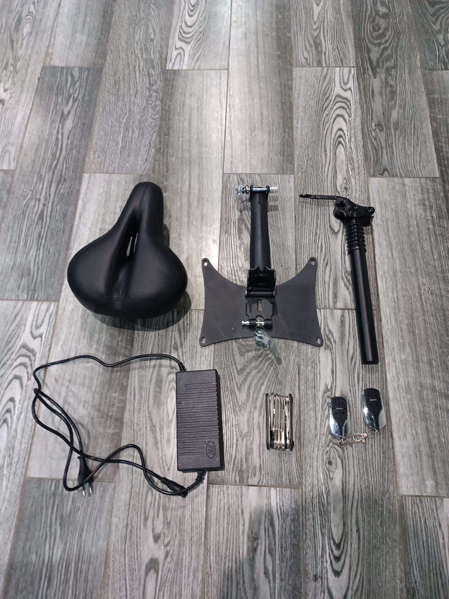 Электросамокат Двухмоторный E-Scooter Tesla 2600 (4000W, 60V, 26Ah)