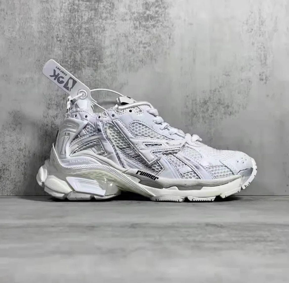 Кроссовки: Balenciaga Runner