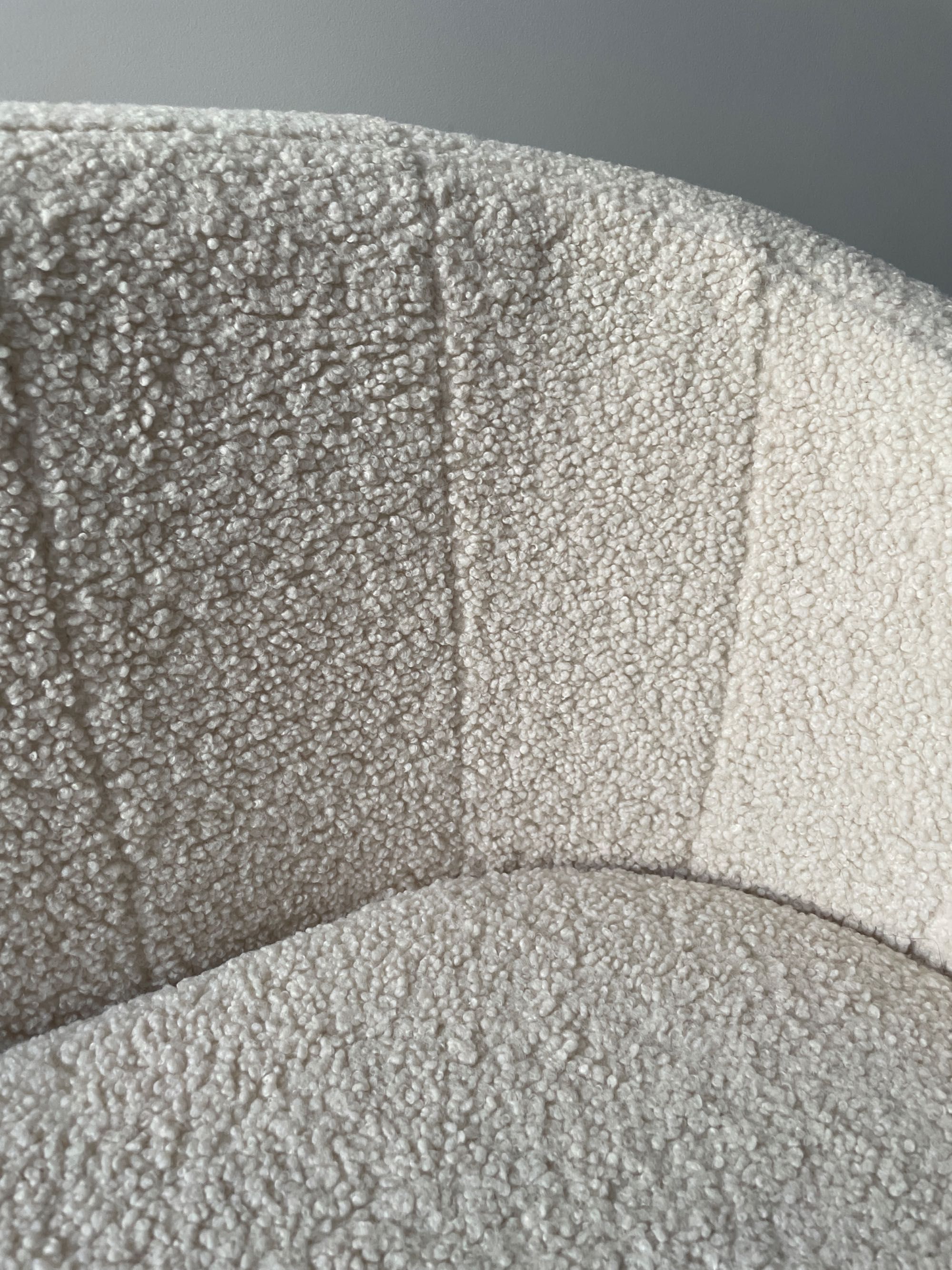 Sofá teddy branco de 2,5 lugares como novo