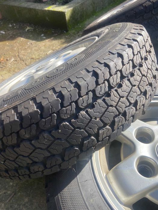 Vendo material Land Rover Discovery 300