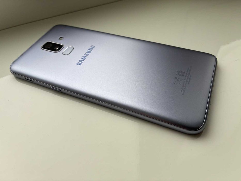 Смартфон Samsung Galaxy J8 2018 (J810F) 32Gb