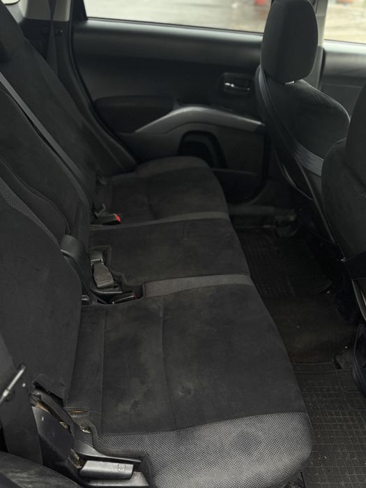 Mitsubishi Outlander XL 2.0d 2008 авто для ЗСУ