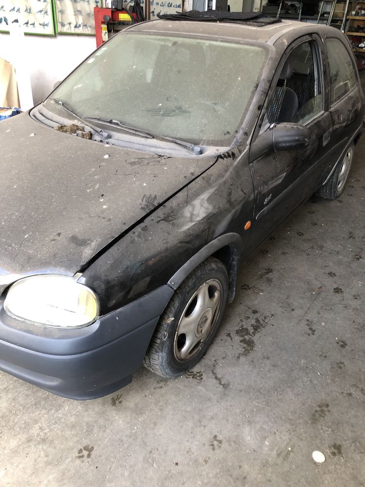 Opel corsa B p/ peças