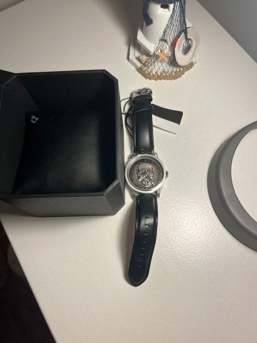 Vendo 2 relógios Police