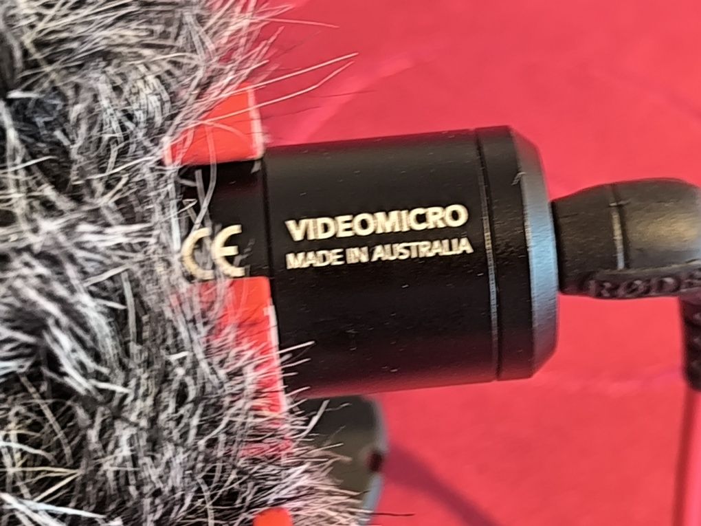 Microfone Rode VideoMicro
Rode