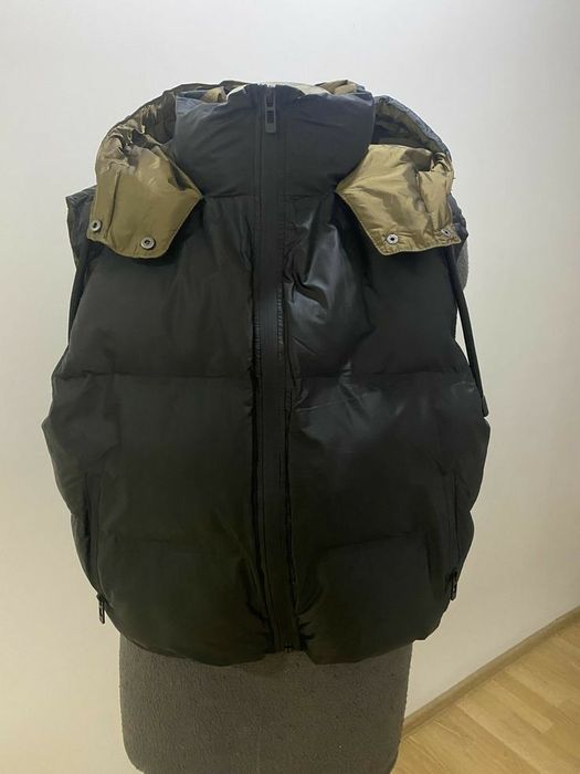 Жилетка коротка zara
