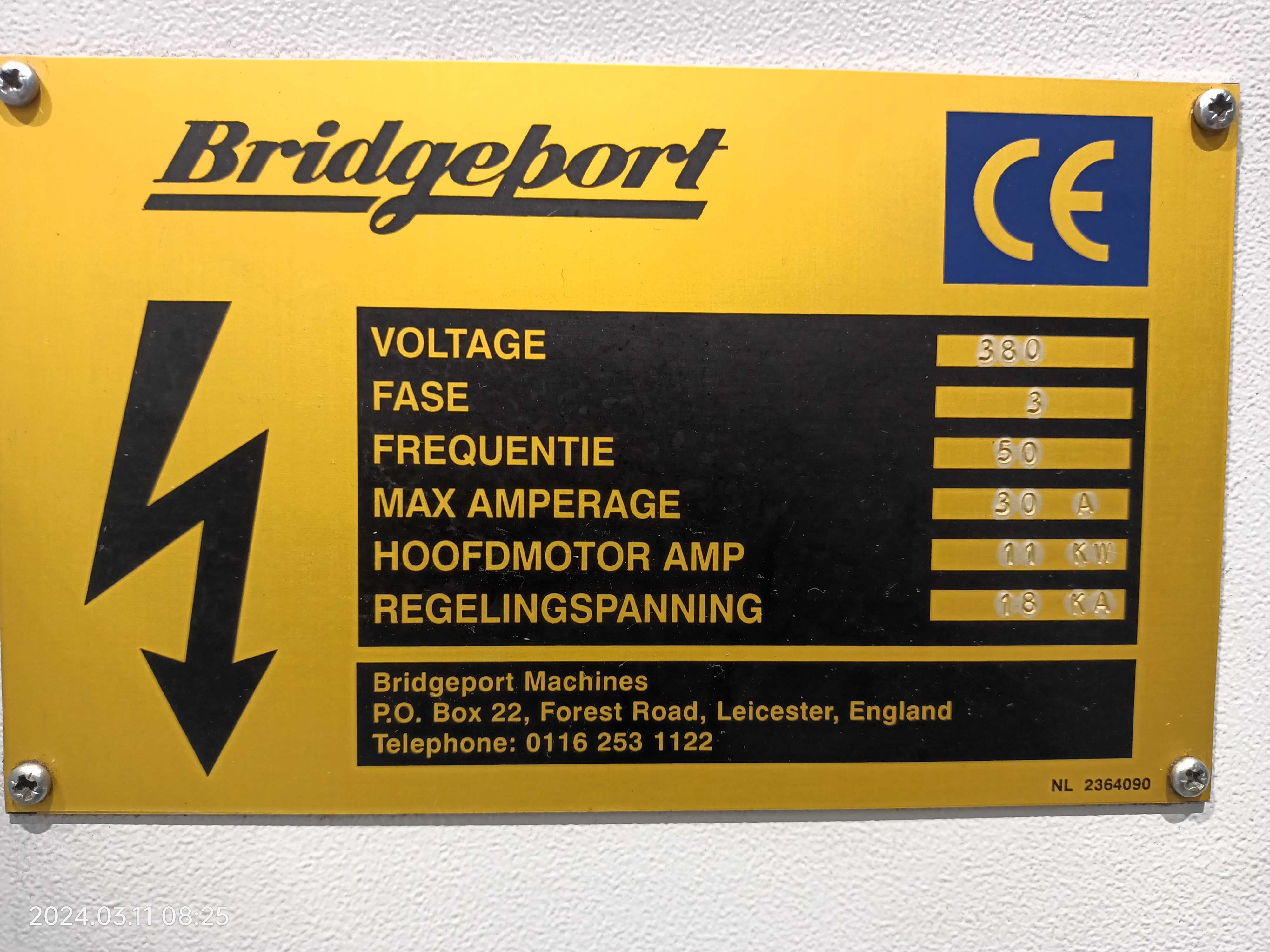 Centrum obróbcze pionowe Bridgeport VMC 800.22