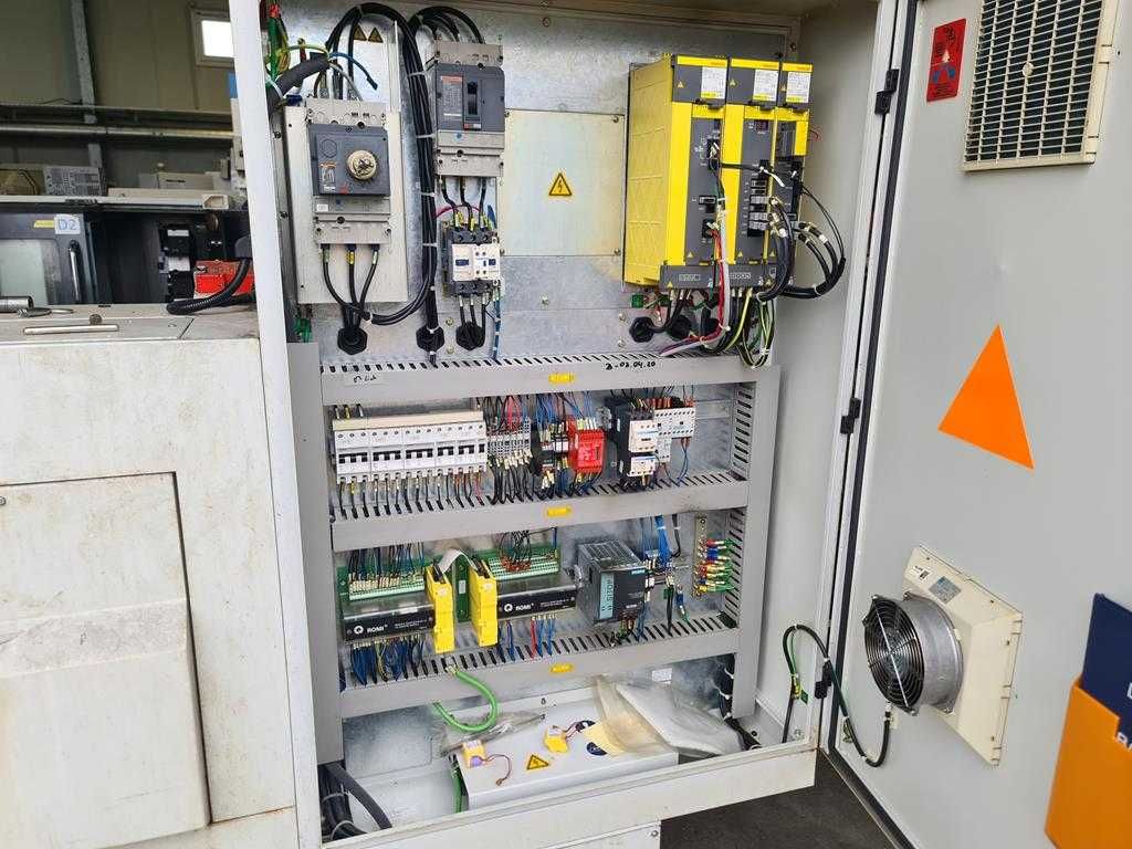 Tokarka CNC ROMI M 420 Rok 2007, Fanuc 21i Manual Guide, Rewolwer