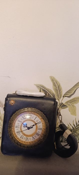Torebka zegar dzialajcy