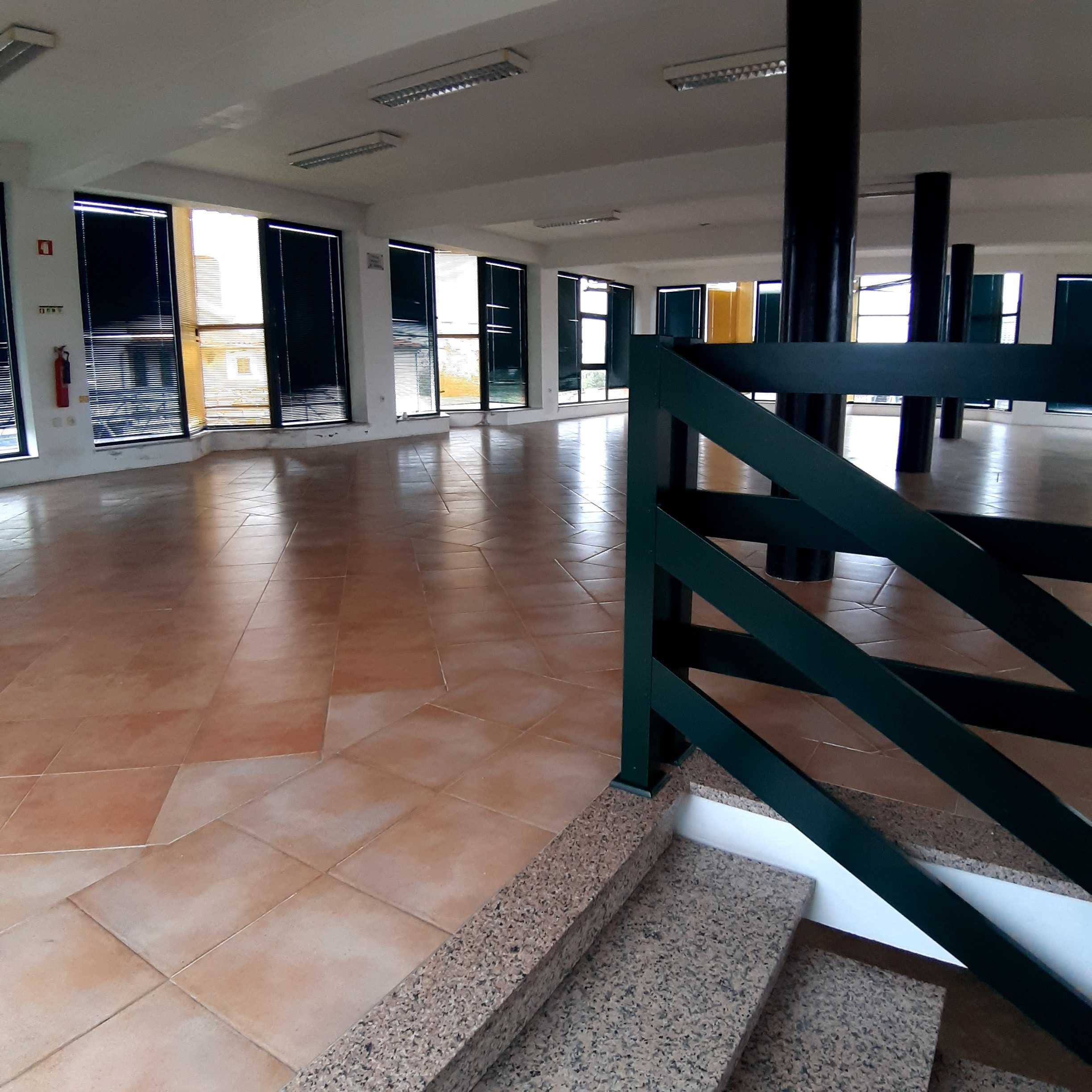 Edifício de dos pisos