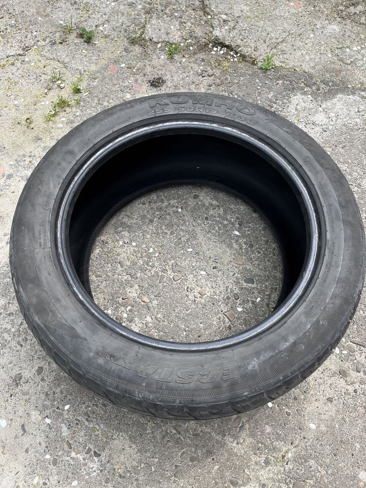 Резина 255/50 r19 kumho ecstra stx