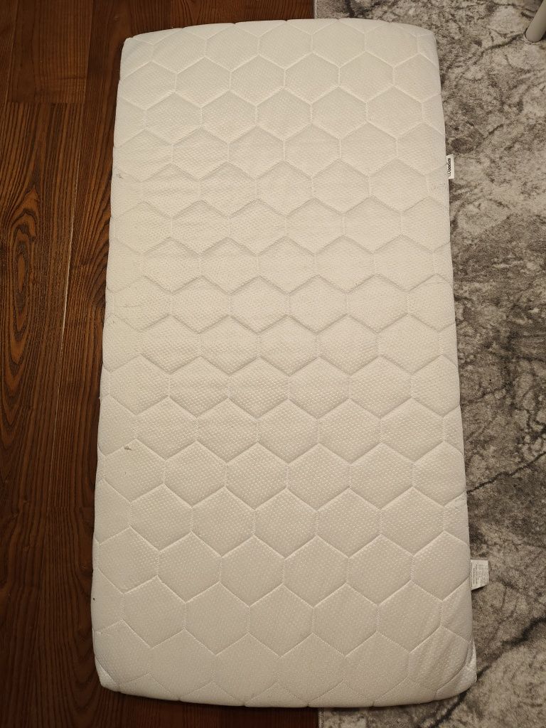 Materac do łóżeczka 120x60 firmy Woodies + gratis!