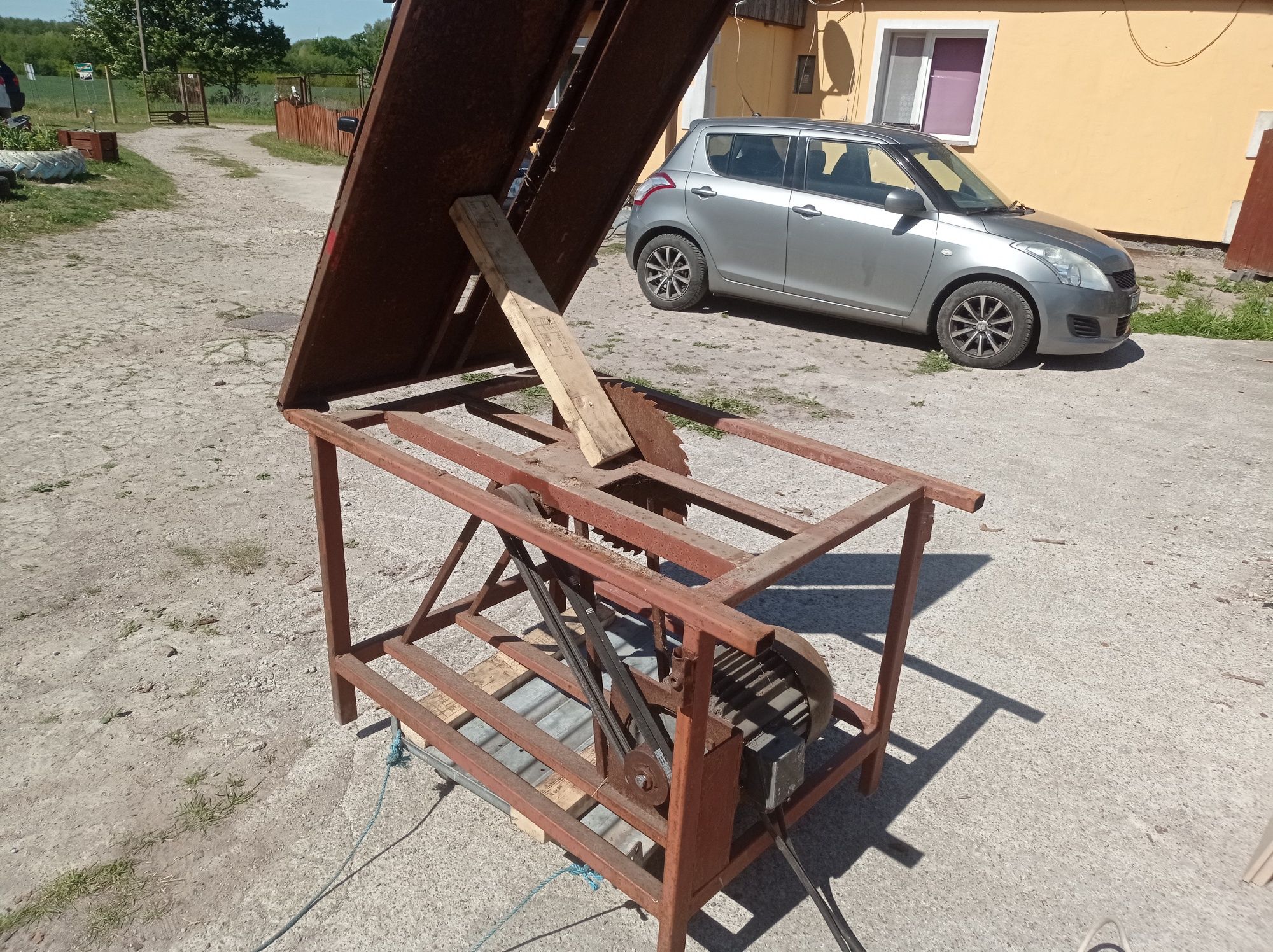 Krajzega Trajzega 5,6 KW masywna bdb podnoszony stół