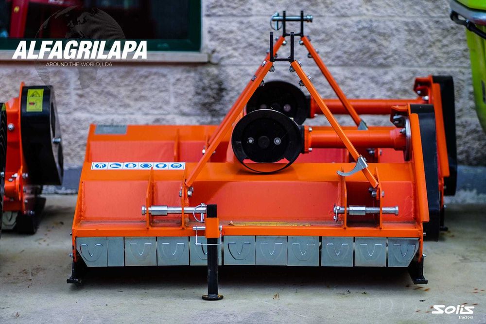 Trituradores Compactos C/Rolo Traseiro (0,85 a 1,75m)