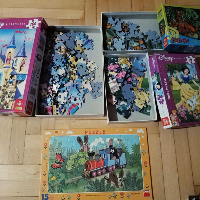 Puzzle Trefl Disney Scooby-Doo 2 x 60 i 160 , Krecik 15 + gratis magik