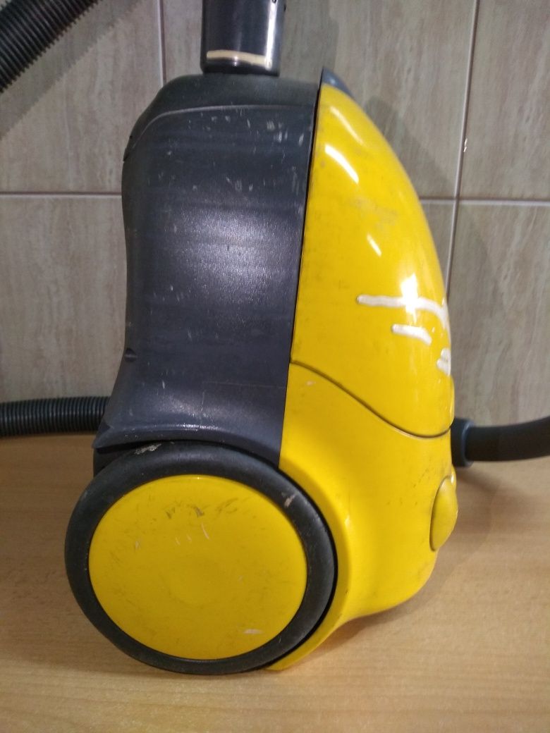 Odkurzacz Philips FC8348/01 moc 1400W NIESPRAWNY