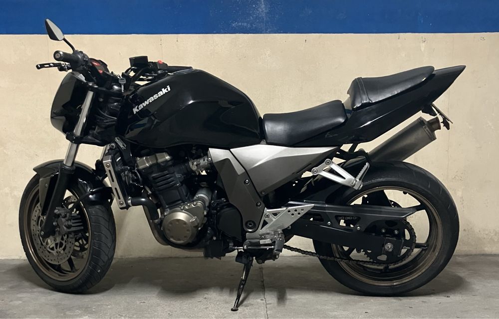 Z750 Kawasaki -com revisão geral à poucos Kms