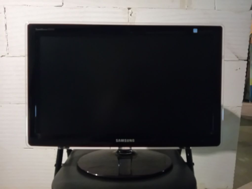 Monitor samsung 21 cali