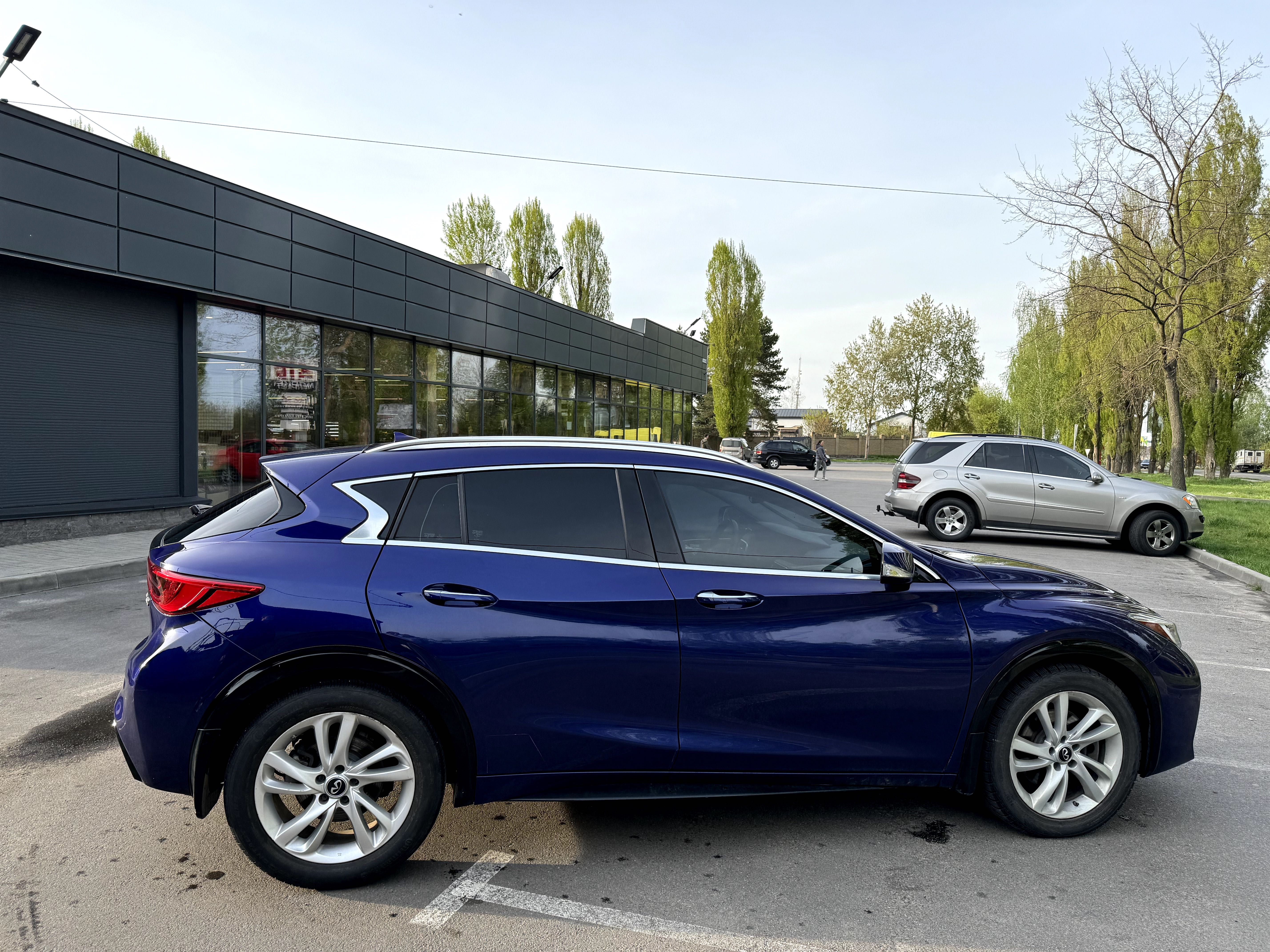 Infiniti QX30 2016