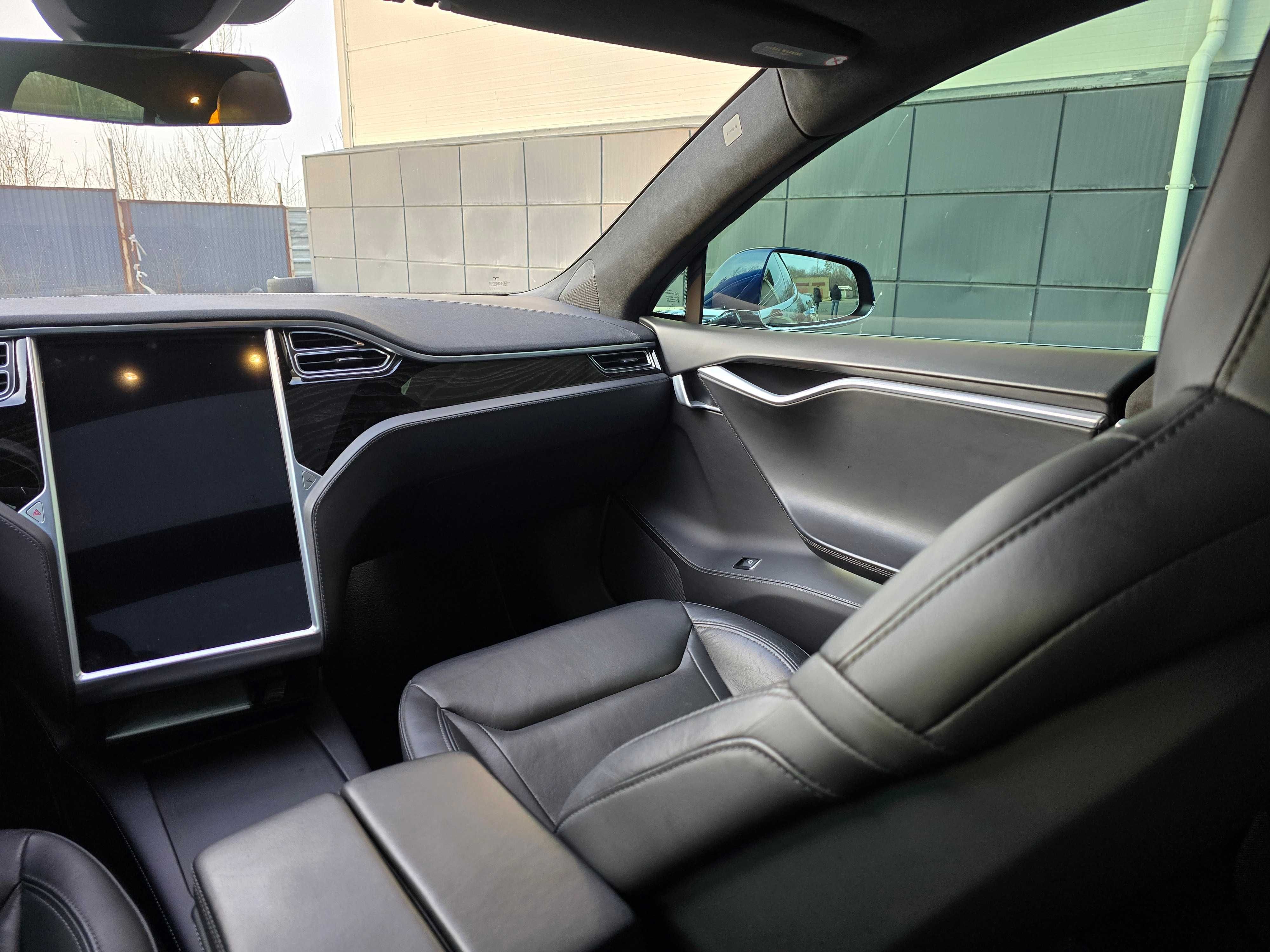 Tesla S 2016 (рест.)  Состояние новой
