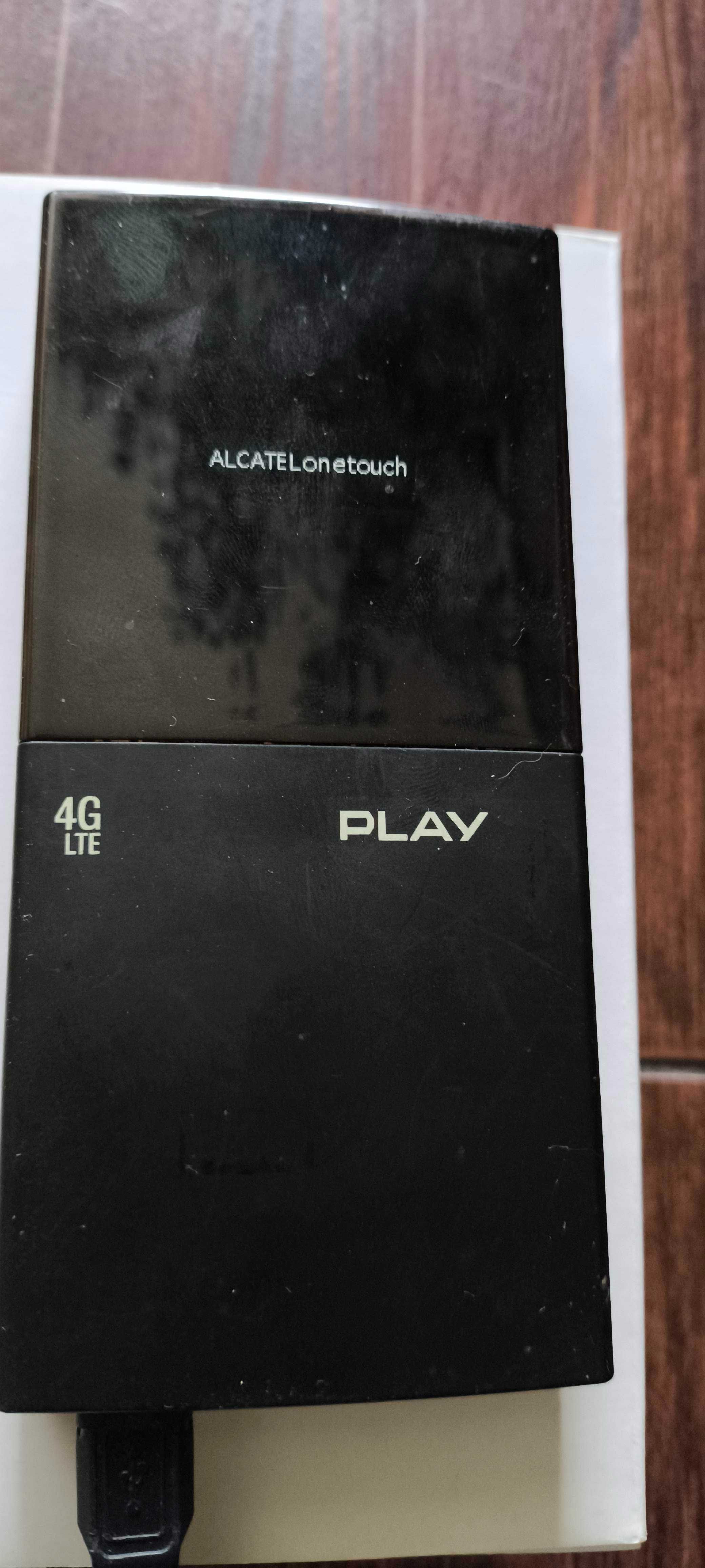 Router mobilny alcatel y800 ze stacją dokującą
