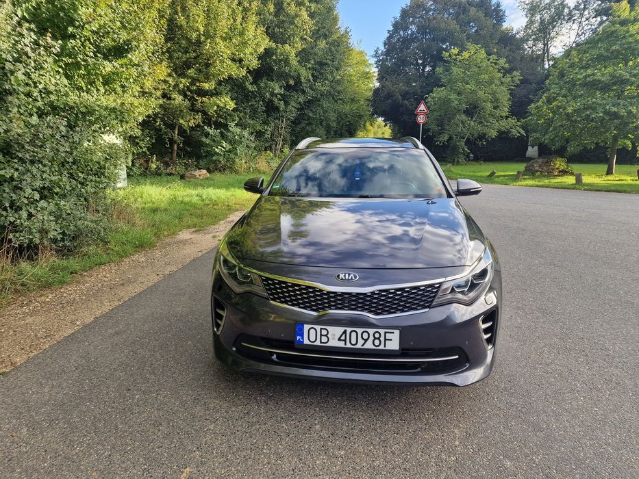 Kia Optima GT 2017 – Panoramiczny dach | Kamery 360° |