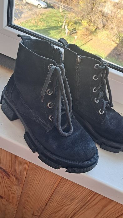 Ботінки осінні жіночі б/в