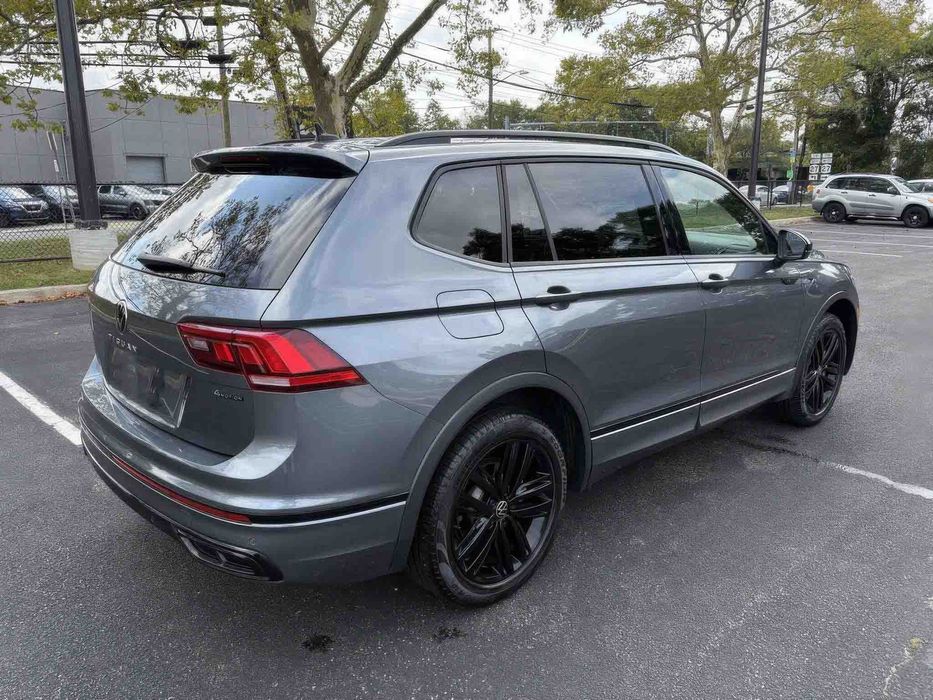 Volkswagen Tiguan SE R-Line Black 4Motion      2022