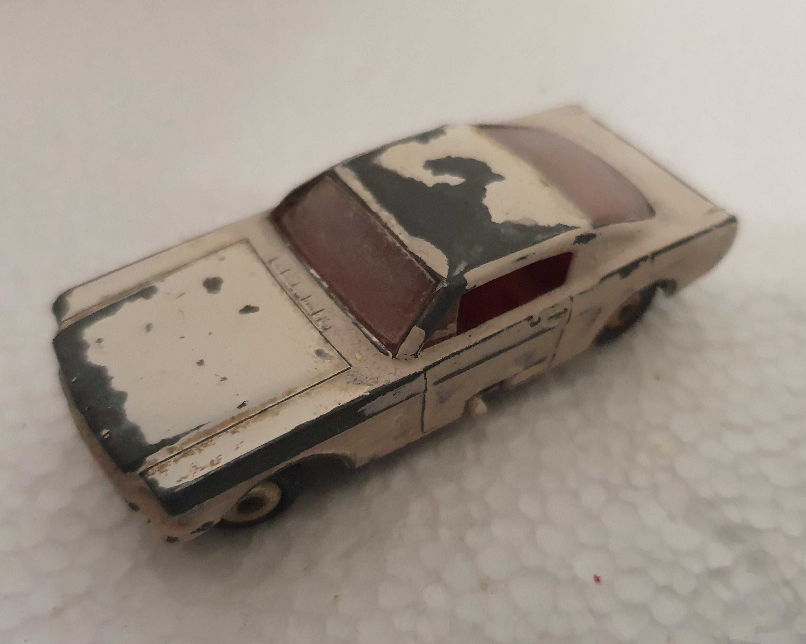 Carrinhos Matchbox by Lesney: Ford Mustang, VW 1600 TL - Anos 60/70