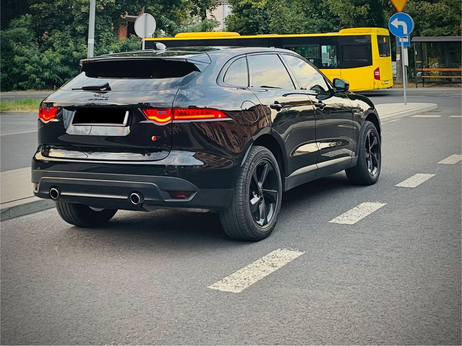 Jaguar F-Pace 3.0 Supercharger 35 AWD PRESTIGE Meridian Panorama Mały Przebieg ASO