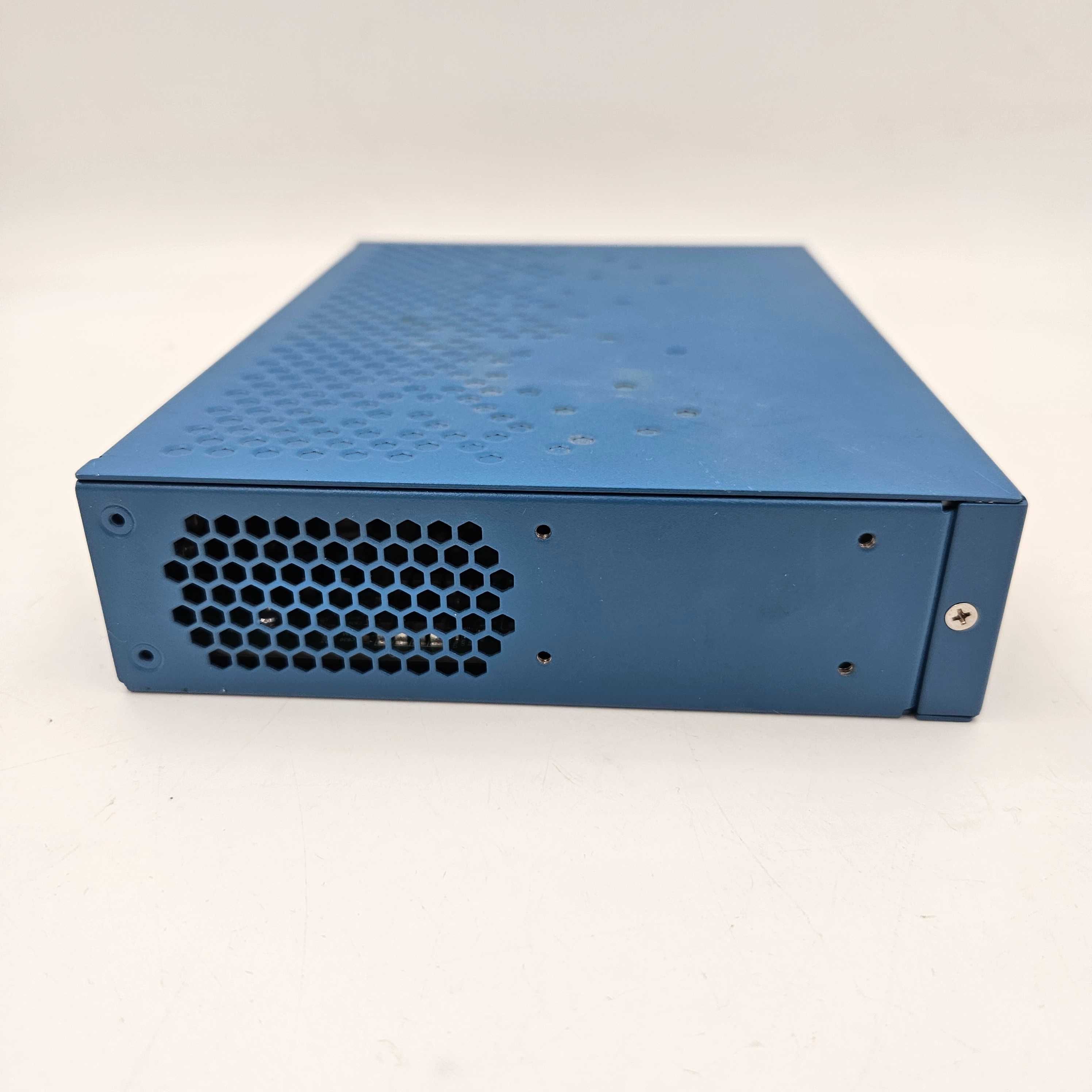Firewall Palo Alto Networks PA-220 PAN OS USB 8xRJ45 LAN Made In USA