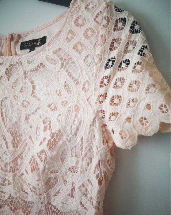 Sukeinka na wesle jasny roz koronkowa M