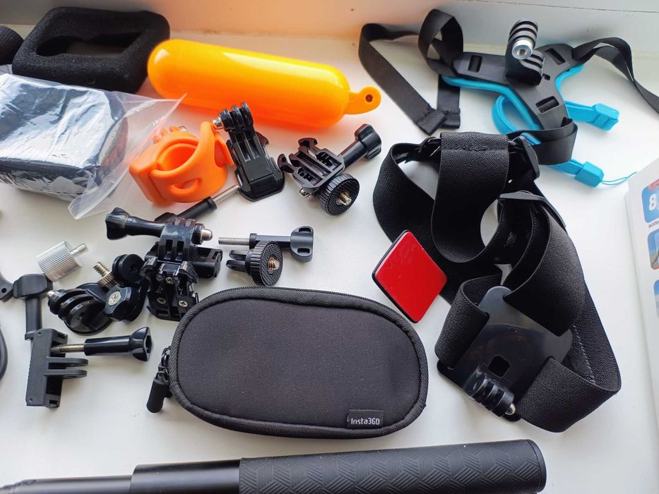 insta 360x4 та dji osmo action 5 pro та багато аксесуарів