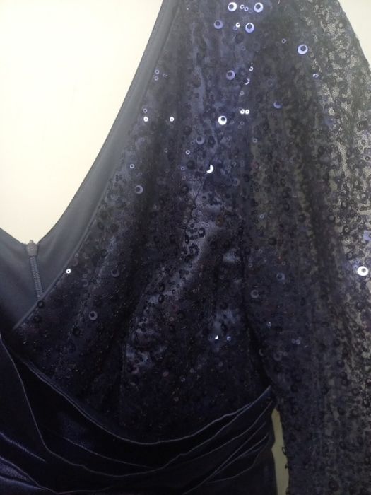 Довга нарчдна весірня сукня великого розміру