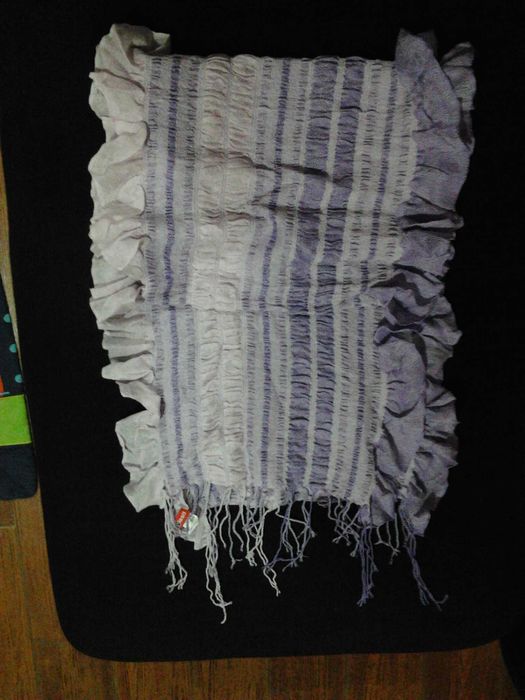 Echarpe lilás              *