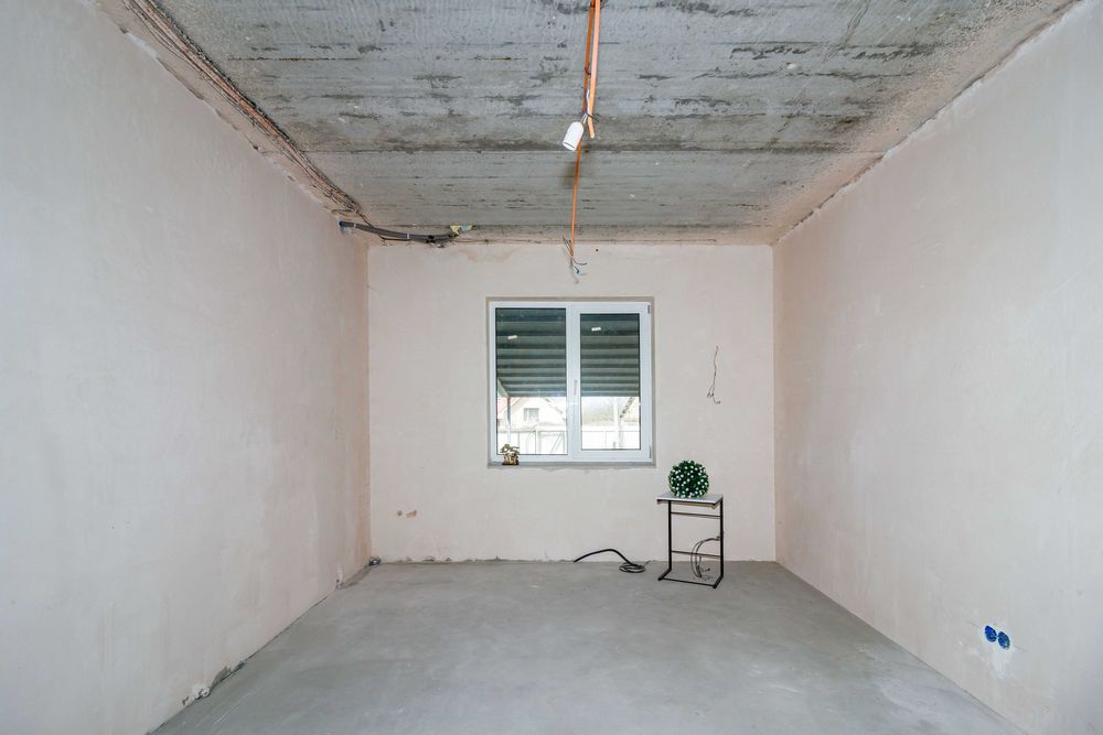 Без% Продаж сучасного будинку на березі Дніпра в Халеп"я Обухівський р