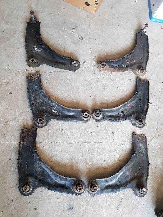 Передні ричаги,речаг,тяги,ступиці,супорт. Renault Laguna 2.Рено лагуна