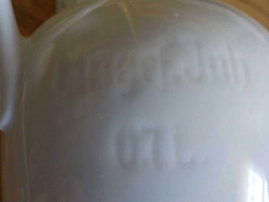stary dzbanek porcelanowy poj. 0,7 litra