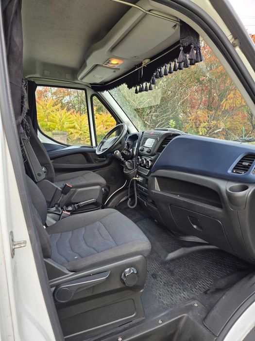 Iveco Daily Plandeka 35 18 Lamar 90 10EP 3.0 180km 140tys km 2018r