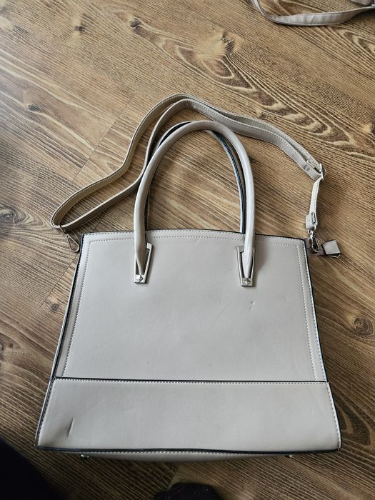 Torebka damska mieści a4