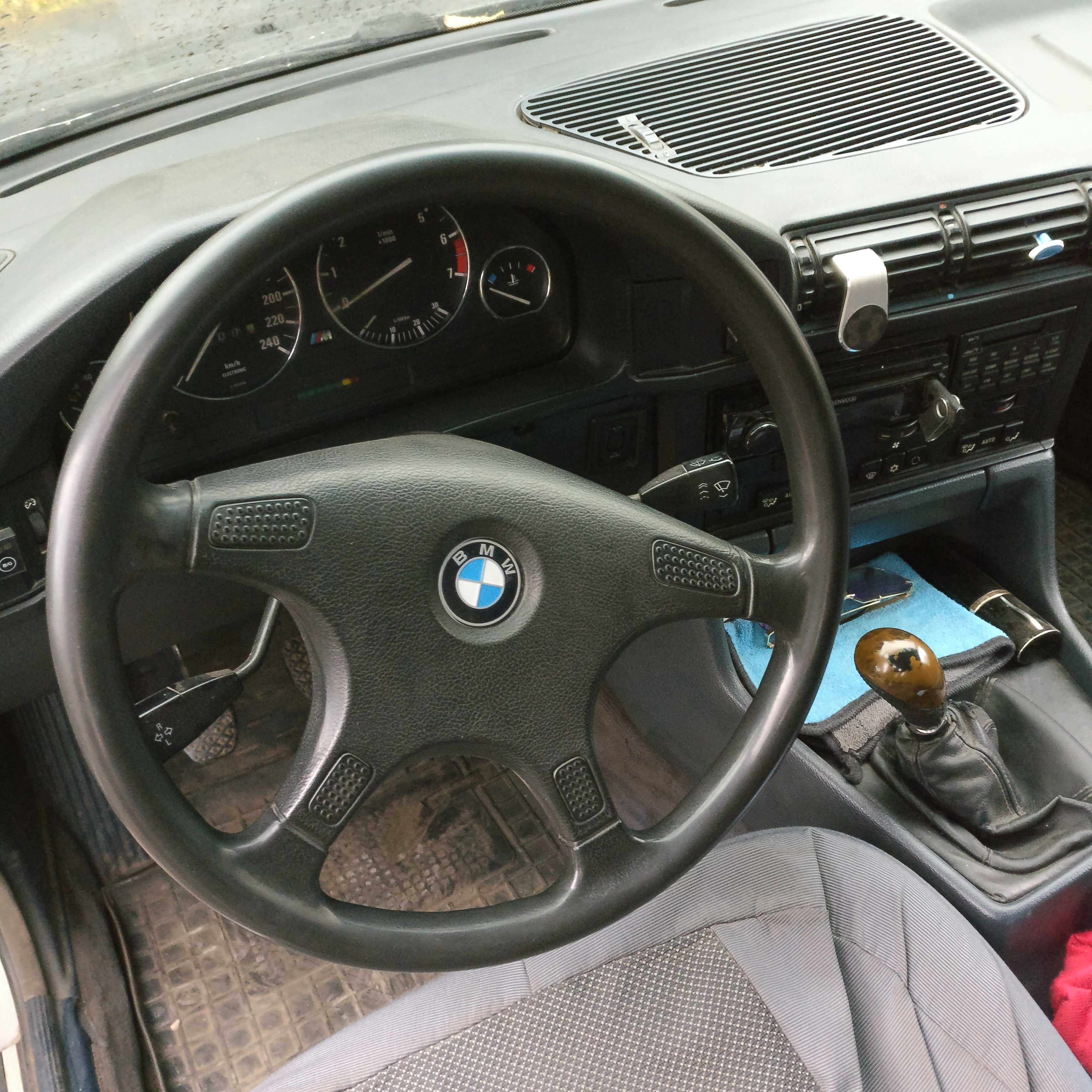 Продается BMW 520 E34