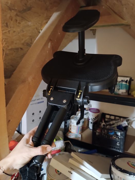 Dostawka do wózka z siedziskiem