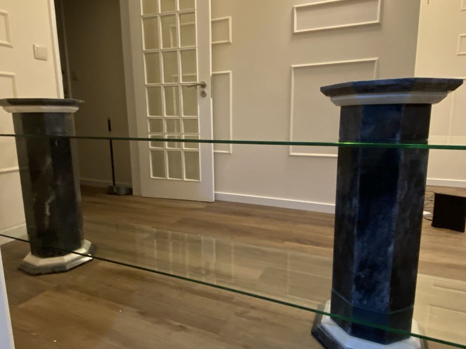 Móvel de sala em mármore