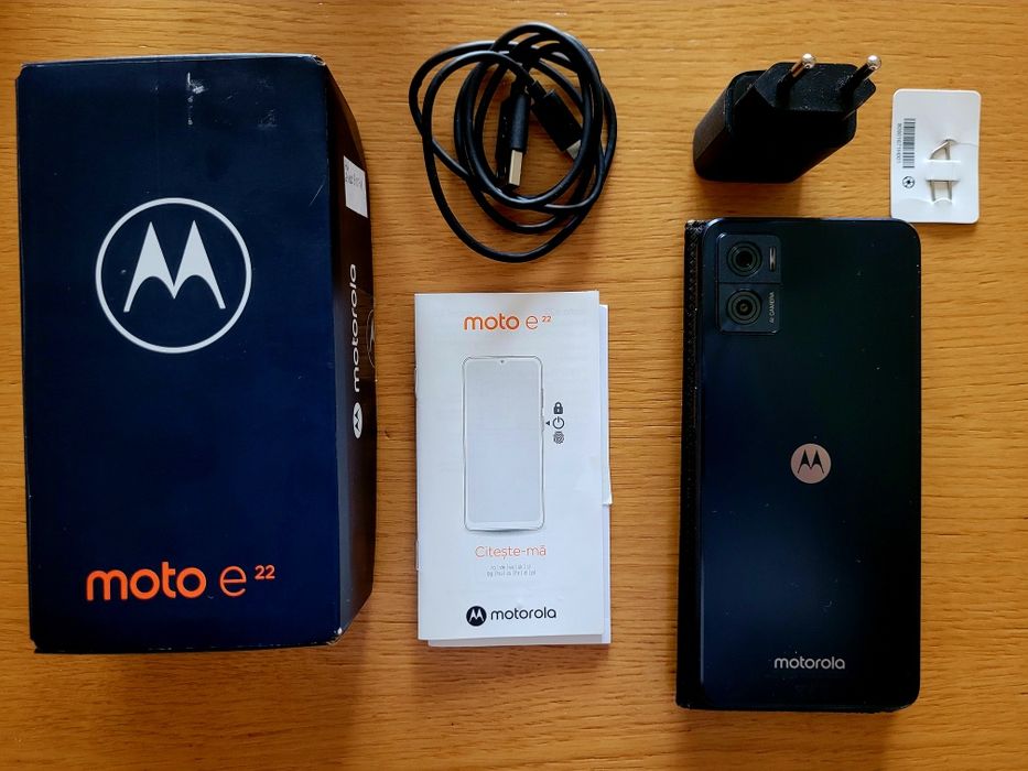 Motorola Moto E22 4/64GB | Stan jak nowy + etui + szkło