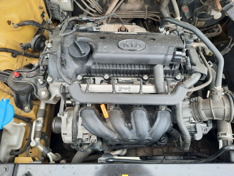 Продам Кіа стонік