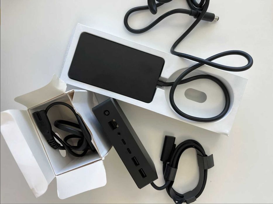 Microsoft dock 2